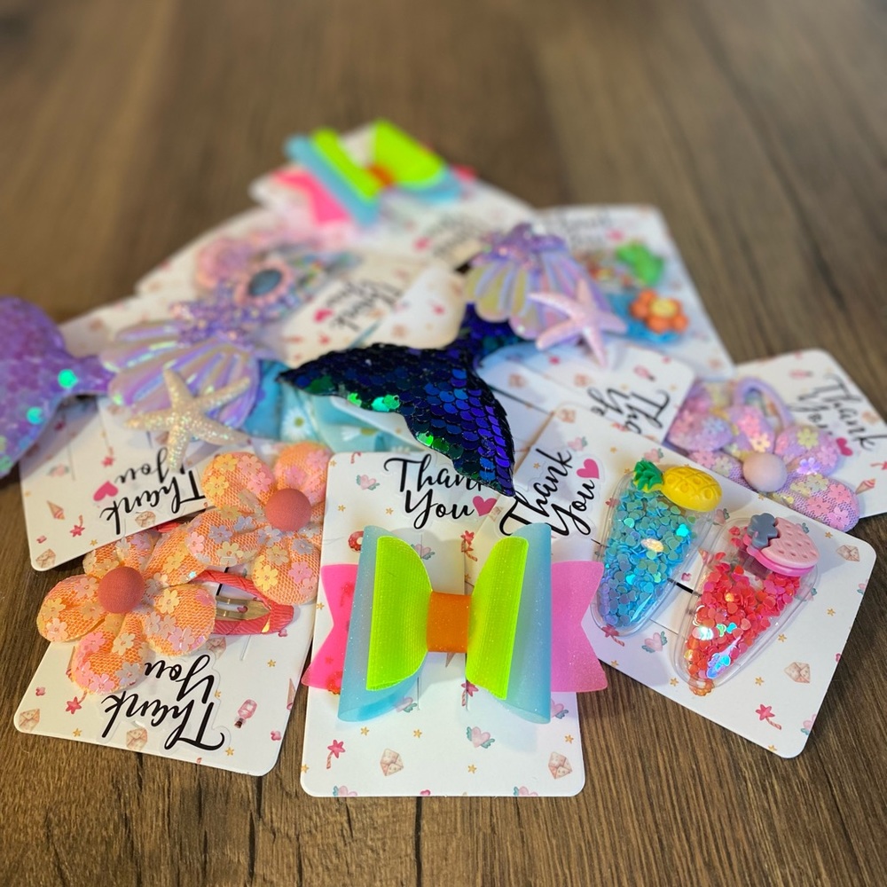 Freebies? Yes, please!